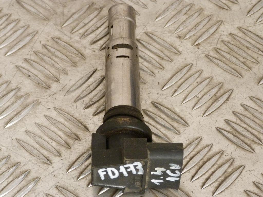 Zapaľovacia cievka Audi A1, A2, A3, Seat Altea, Cordoba, Ibiza, Leon, Toledo, Fabia, Octavia, Roomster, Superb, Yeti, VW New Beetle, Bora, Caddy, Eos, Golf IV V, Jetta III, Passat, Polo, Tiguan, Touran 1.2, 1.4, 1.4TSI, 1.6  036905715E