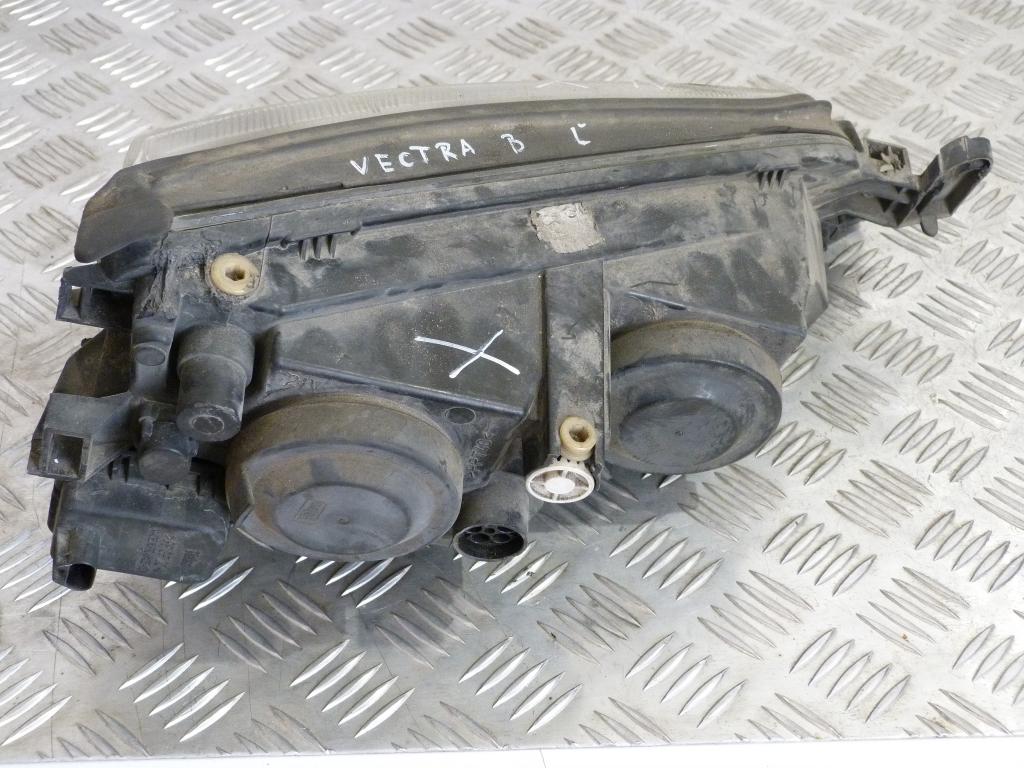 Svetlo predné ľavé Opel Vectra B r.v. 1995-1999 (poškodený úchyt) 88201726