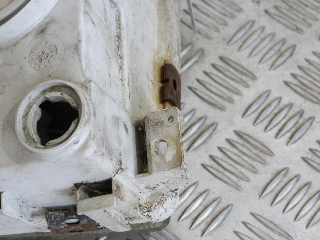 Svetlo predné ľavé Škoda Felicia r.v. 1994-1997 (poškodený kábel)