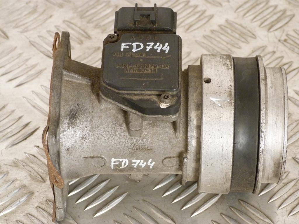 Váha vzduchu MAZDA 626  2.0 16V r.v. 97-02  F82F-12B579-DA, AFH60-14  4PIN