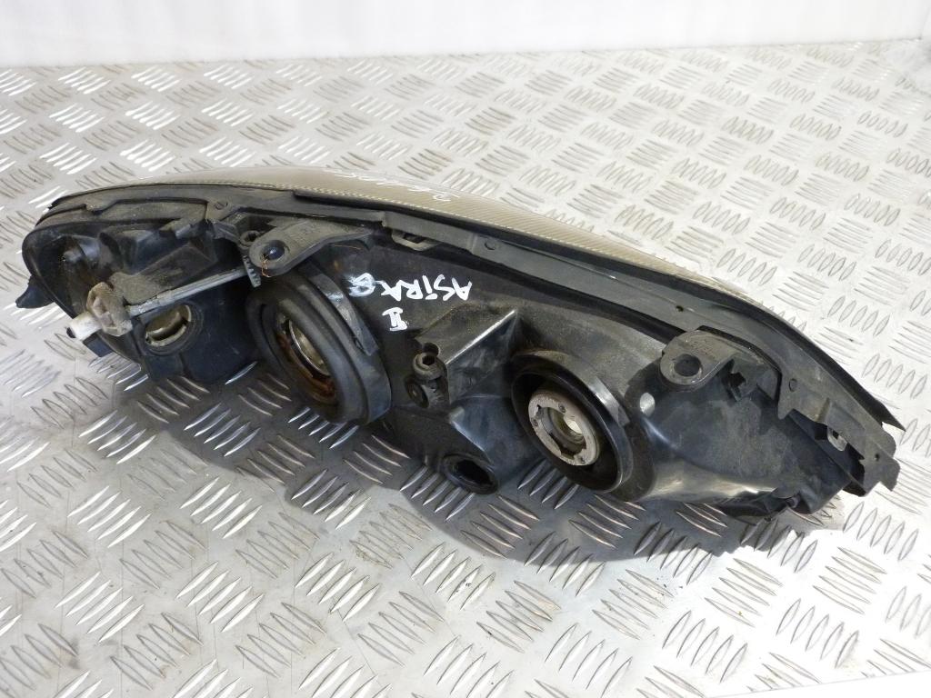 Svetlo predné ľavé Opel Astra G r.v. 1999-2004 084421116l (poškodený 1 úchyt)