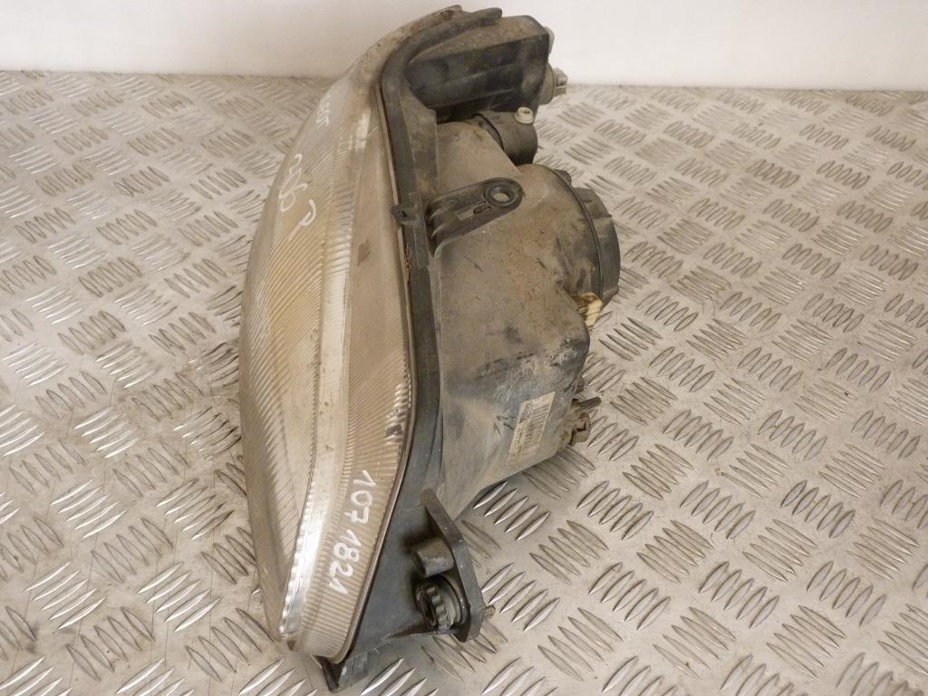 Svetlo predné pravé Peugeot 306 r.v. 1997-2001 (poškodený úchyt) 9630218580, 88203989d