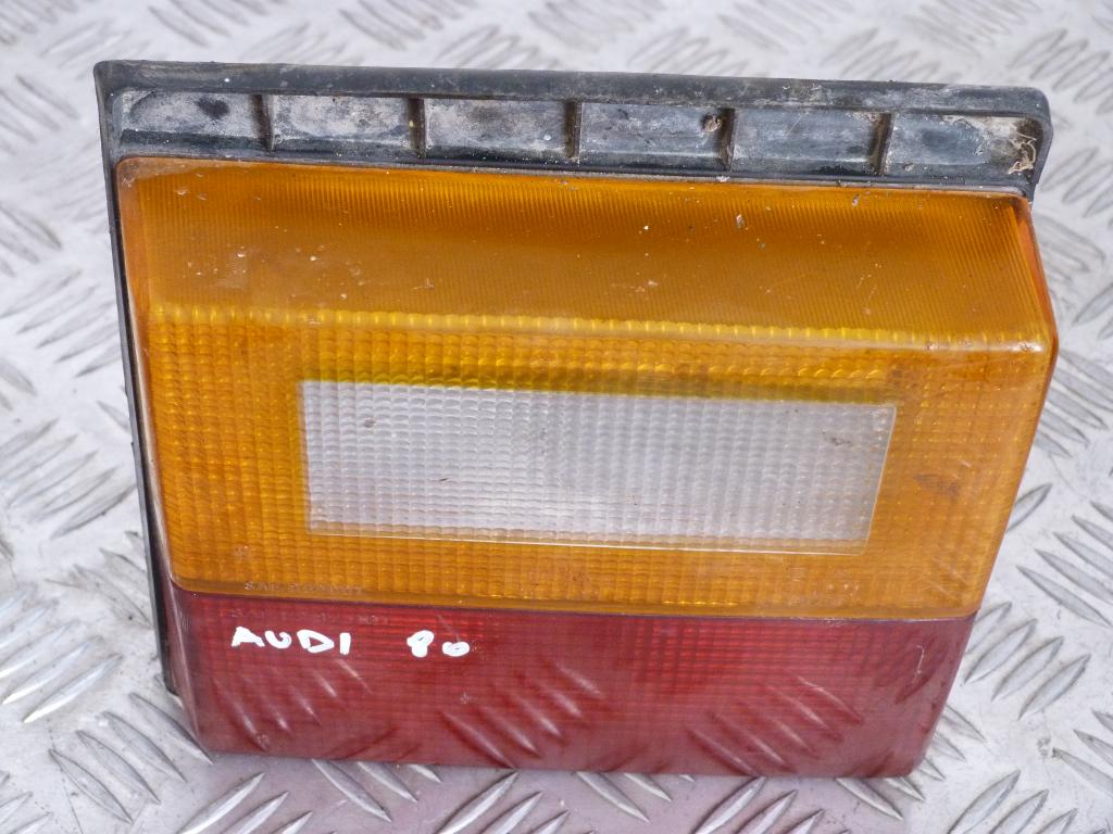 Svetlo zadné pravé Audi 80 B2 r.v. 1978-1986 811945094b