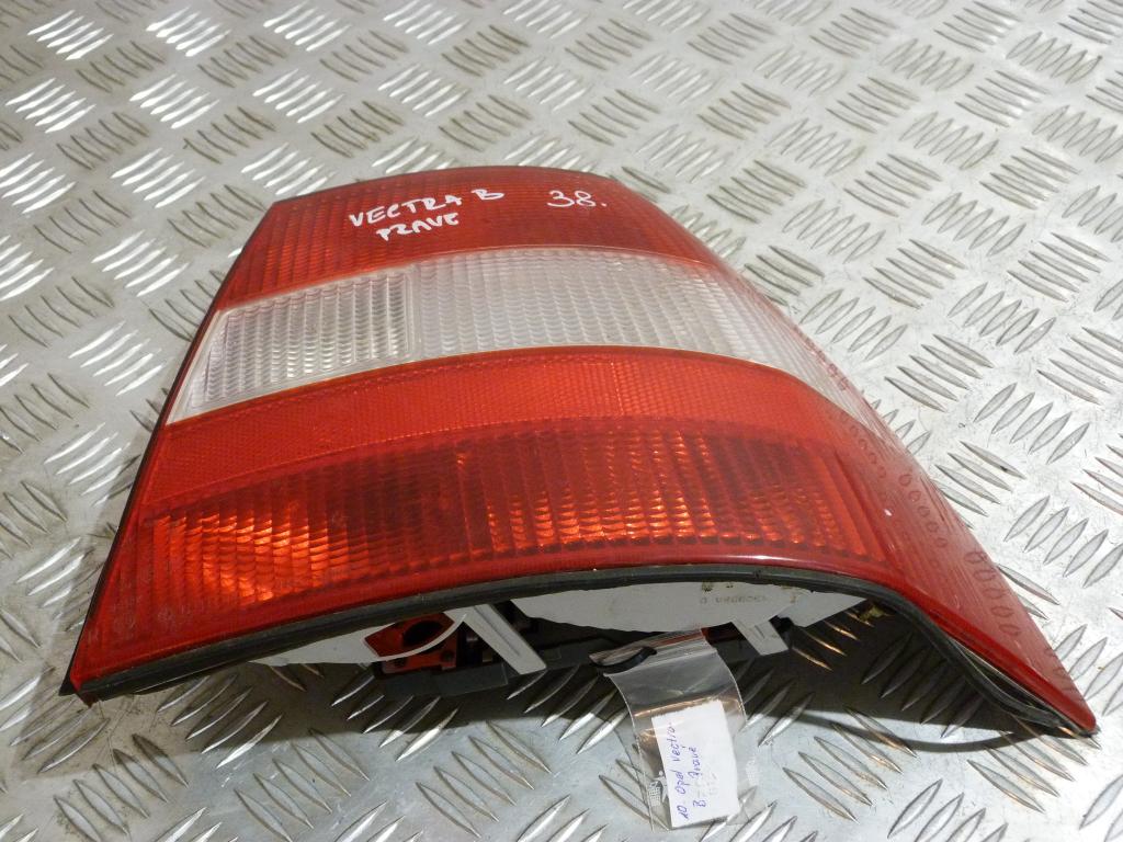 Svetlo zadné pravé Opel Vectra B Sedan/HB r.v.1995-2003 90568049, 37360748 6pin