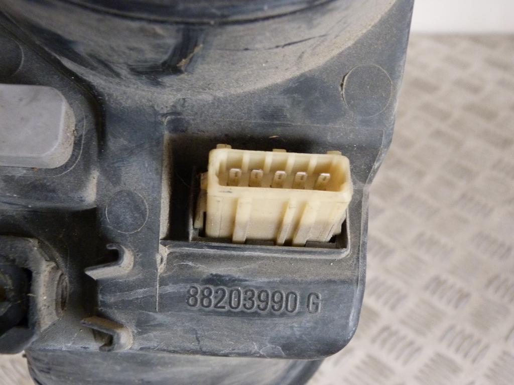 Svetlo predné ľavé Peugeot 306 r.v. 1997-2001 (poškodený úchyt) 9630218680, 88203990g