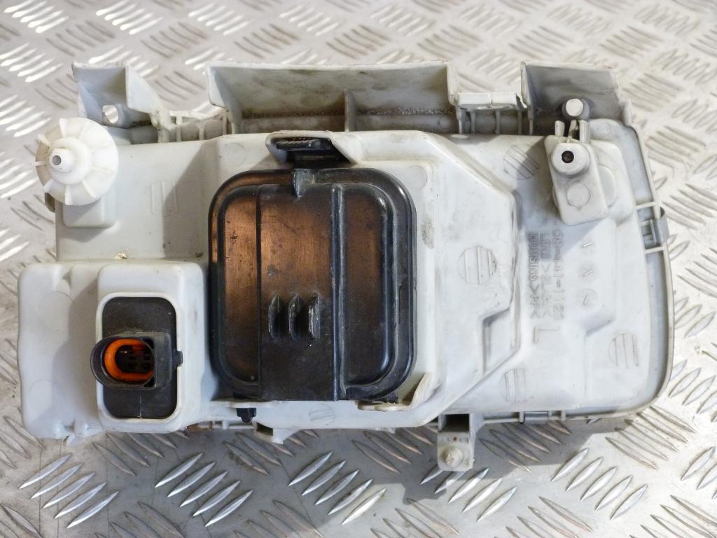 Svetlo predné ľavé VW Polo r.v. 1994-1999 (poškodené úchyty)
