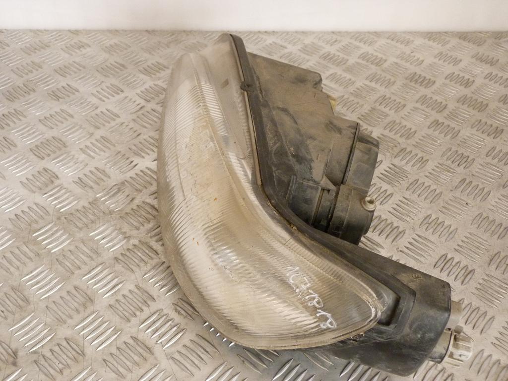 Svetlo predné ľavé Peugeot 306 r.v. 1997-2001 (poškodený úchyt) 9630218680, 88203990g