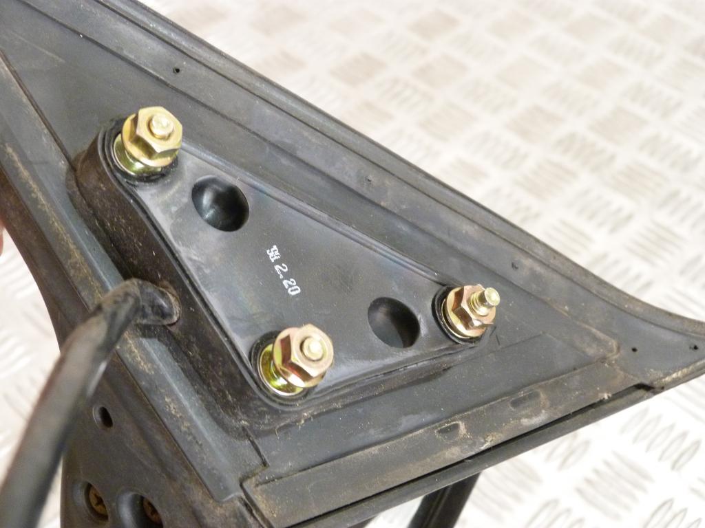 Spätné zrkadlo pravé Mazda 626 (GF) 5pin (poškodené sklo)