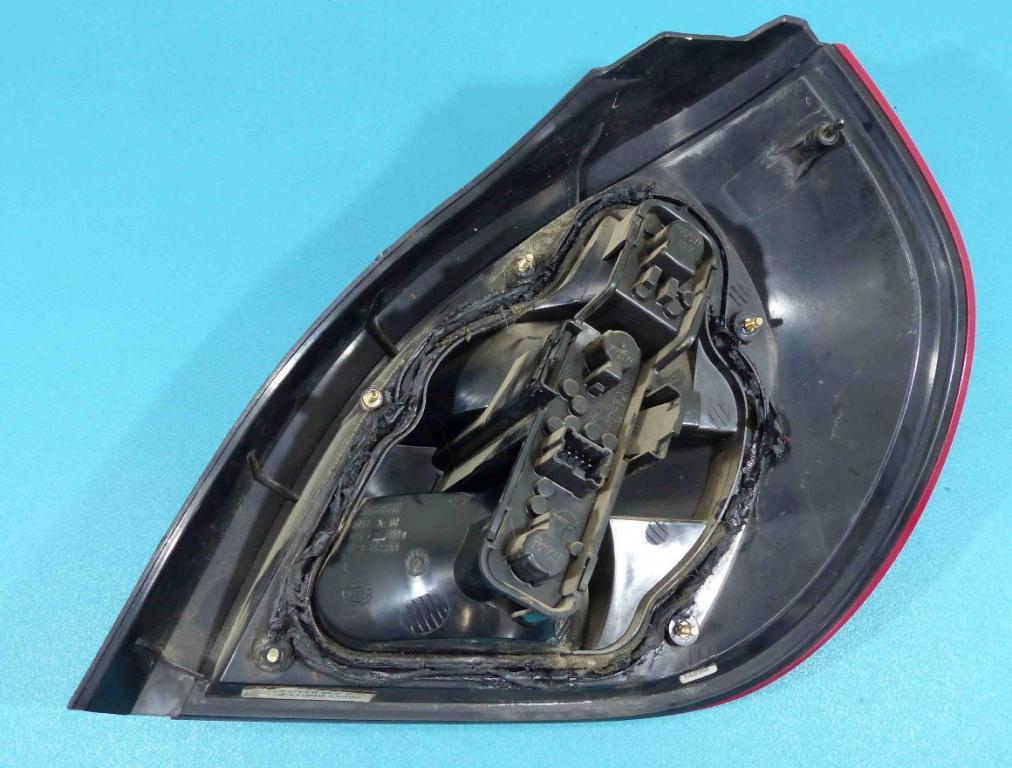 Svetlo zad ľavá strana Nissan Almera N16
