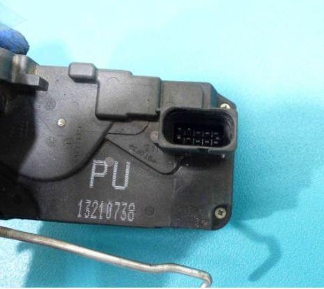 zámok zad ľavy 13210738 Opel Astra III H Combi