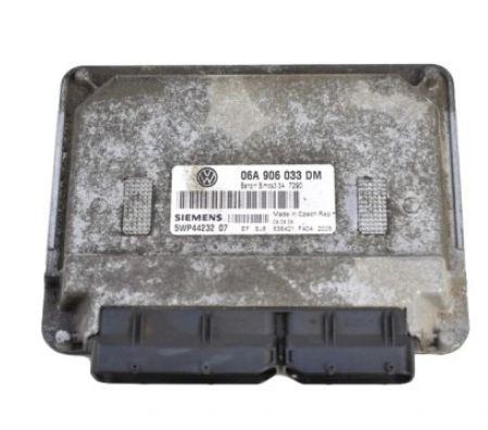 Riadiaca jednotka 06a906033dm Škoda Octavia 1 I 1.6 8V