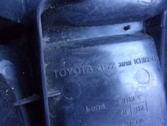 Toyota Carina E Kombi 92- světlo levá strana zadní část na kufr