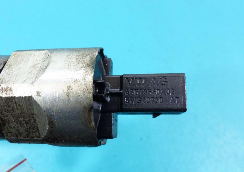 lišta vstřikovací Skoda Fabia II 03l130089b 03l906054a 03l130764a