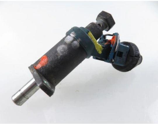 vstrekovač AUDI 80 B4 2.0  039906171