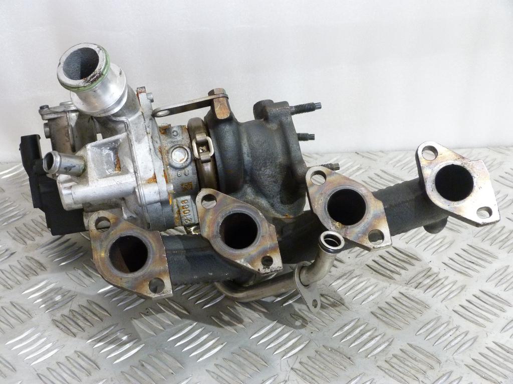 Turbodúchadlo Audi A1, A3, Seat Altea, Leon, Ibiza IV, Toledo IV, Škoda Octavia II, Fabia II, Roomster, Yeti, Rapid, VW Caddy III, Polo, Golf VI, Touran 1,2TSI 63kW, 77kW 03F145701K, (poškodený konektor regulácie turba, poškodená príruba hadice, turbo OK)