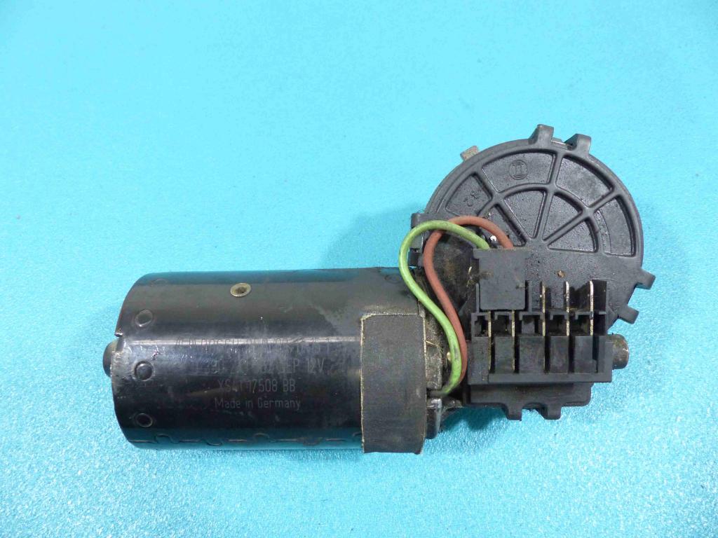 stieračov predné Ford Focus Mk1 0390241362