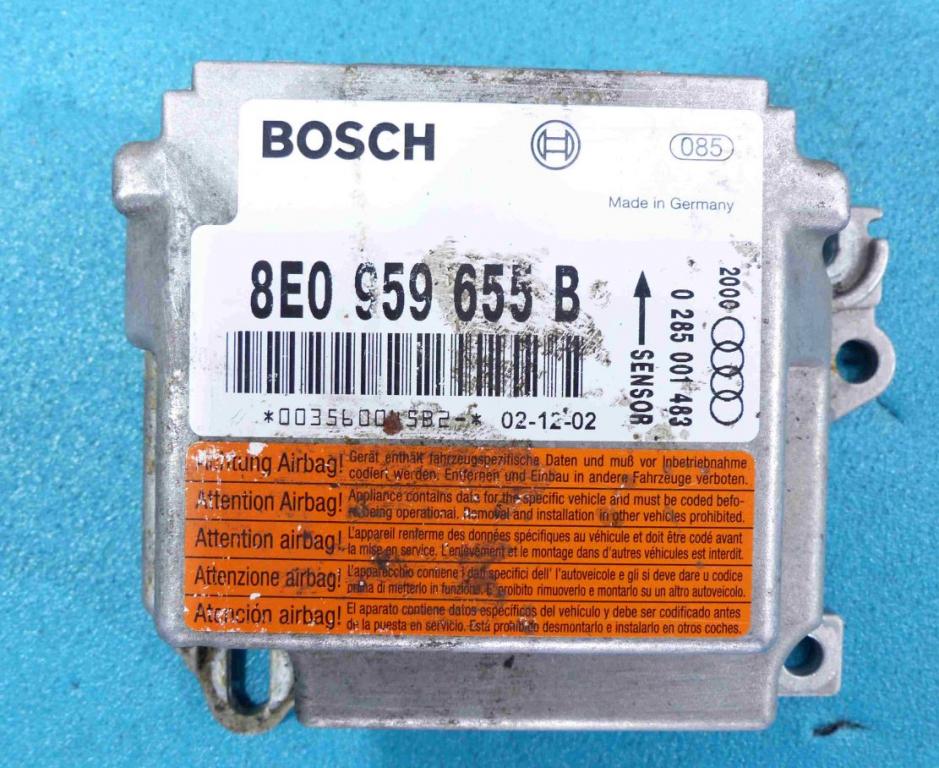 kokpit,pristrojová doska rozdeľovacia Audi A4 B6
