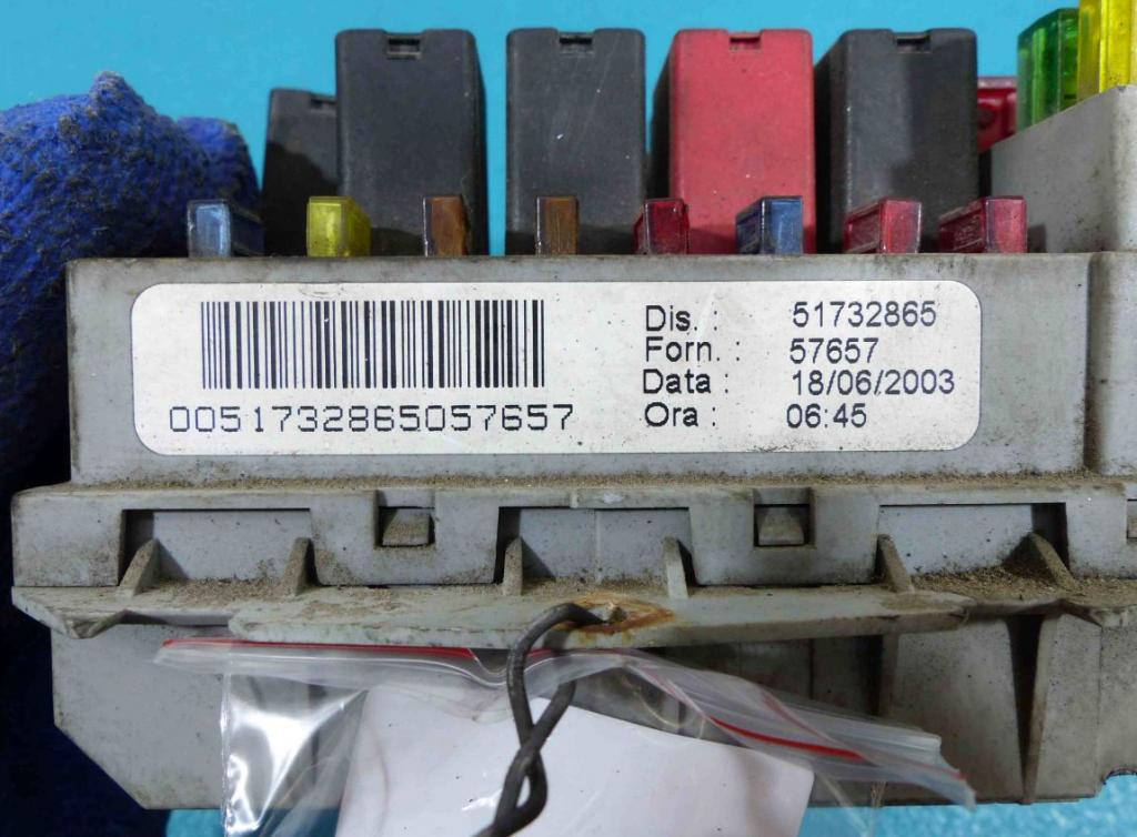 skrinka poistka Fiat Stilo 51732865