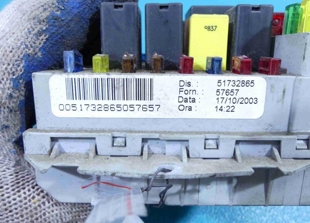 skrinka poistka Fiat Stilo 51732865