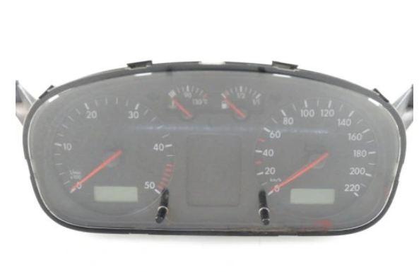Prístrojovka VW TRANSPORTER T4 2.5 TDI 