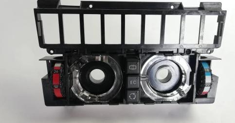 Panel ovládaní KLIMATIZACE: MERCEDES W124