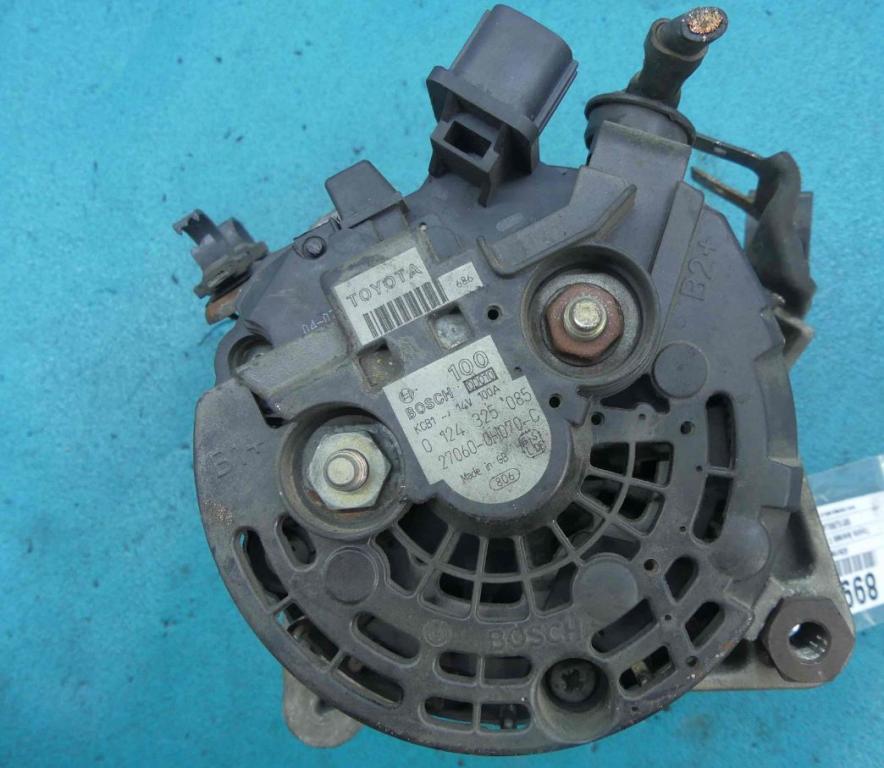 Alternator Toyota Avensis II T25 0124325085