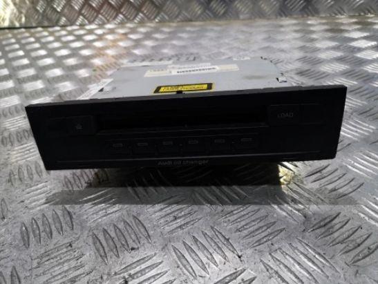 Menič CD AUDI Q7 4L 05-15