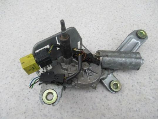 MERCEDES ML W163 Motorček stierače