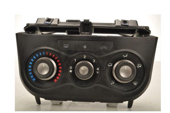 Fiat Punto  Panel Prepínač klimatizácie 5G1140100