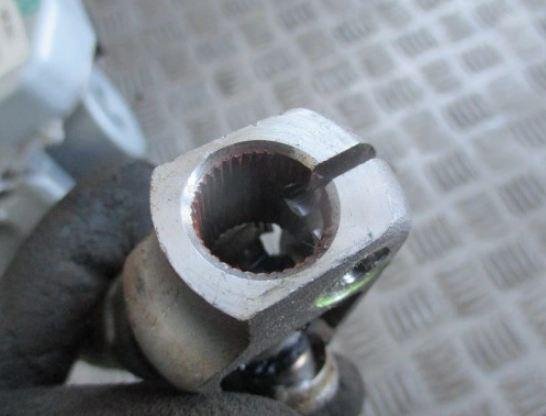 servočerpadlo elektrické Hriadeľ, tyč HYUNDAI i30 07-12
