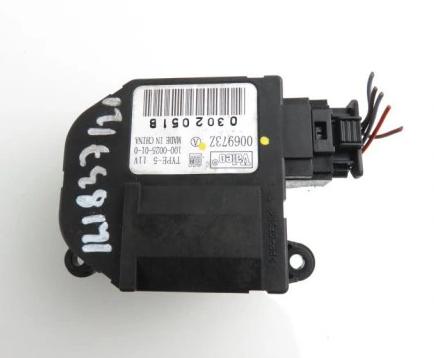 Motorček dvierok kúrenia 006973Z