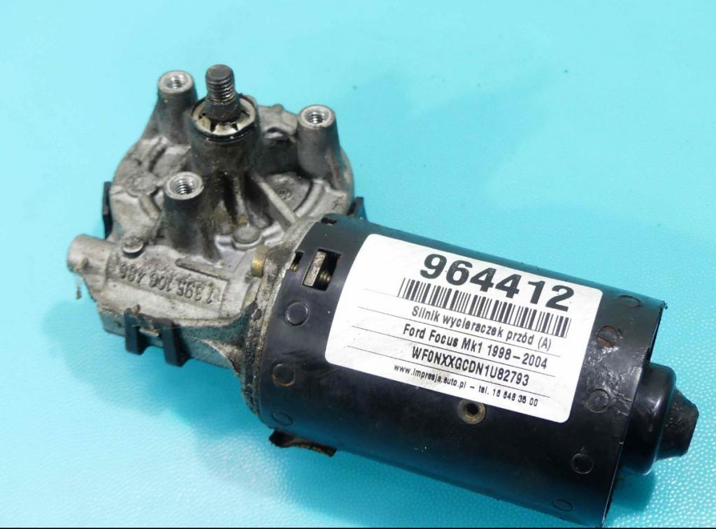 motor stěračů přední Ford Focus Mk1