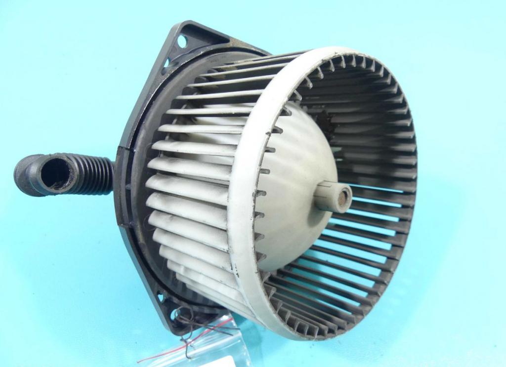 ventilátor vzduchu 0130111153 Nissan Primera P11