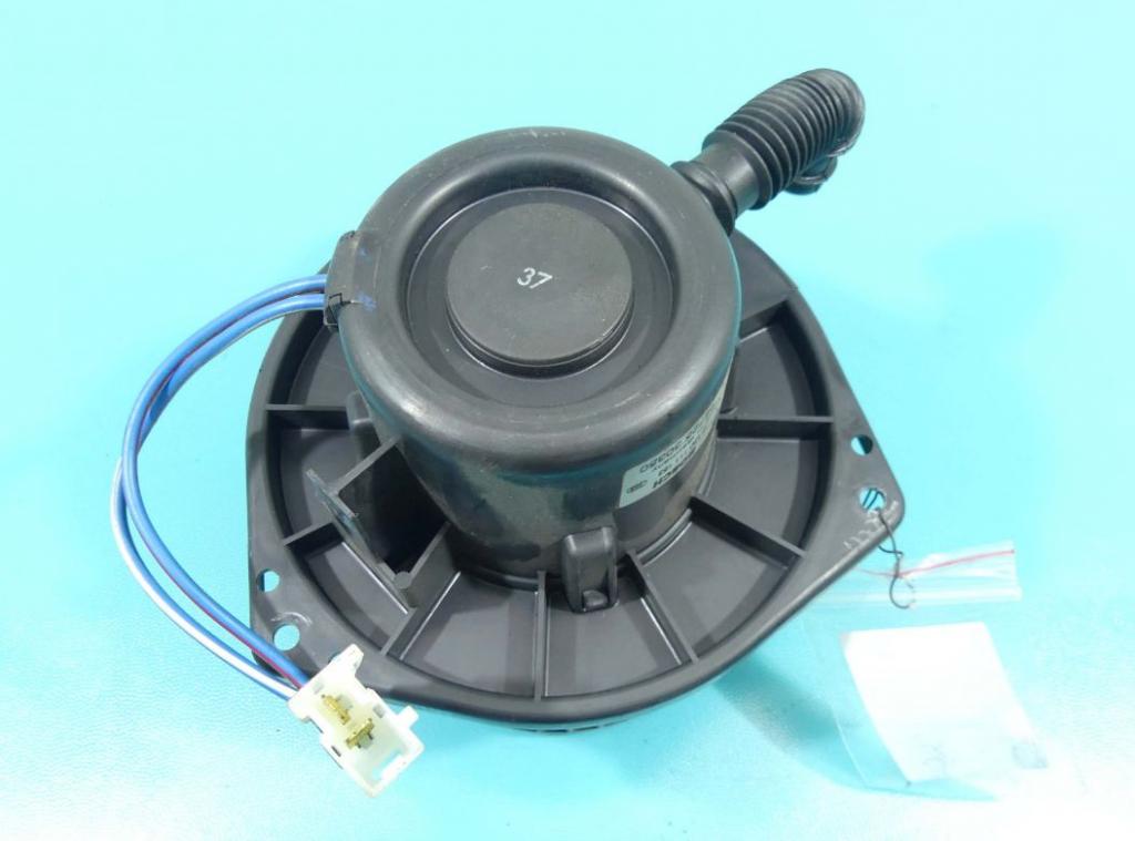 ventilátor vzduchu 0130111153 Nissan Primera P11