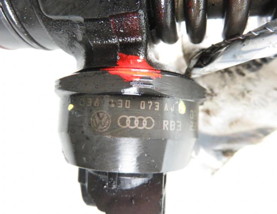 Vstrekovač AUDI VW 1.9 TDI PD 038130073AJ