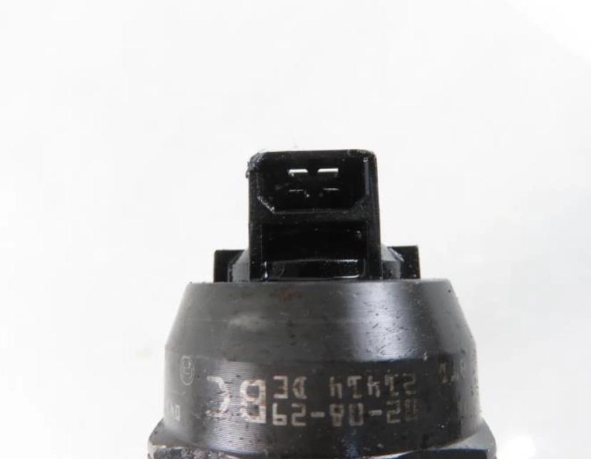 Vstrekovač AUDI VW 1.9 TDI PD 038130073AJ