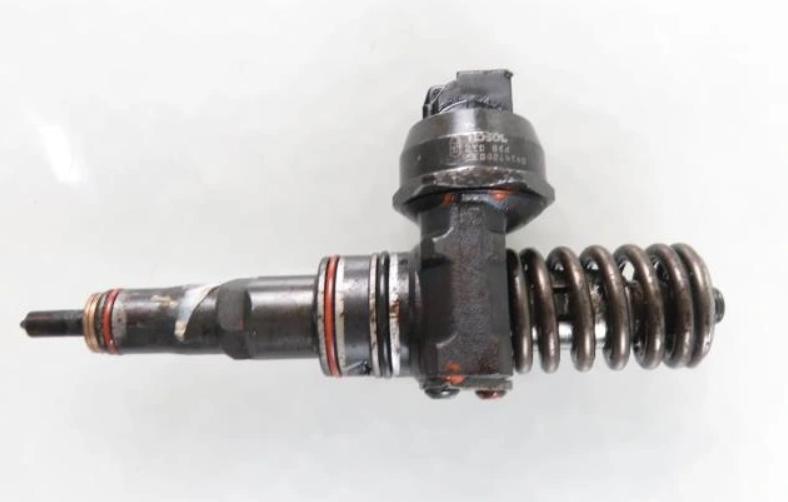Vstrekovač AUDI VW 1.9 TDI PD 038130073AJ