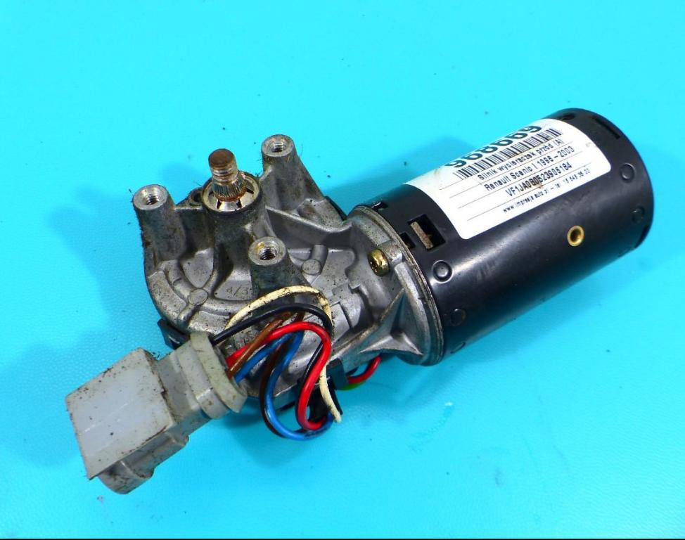 motor stieračov predné Renault Scenic I 0390241352