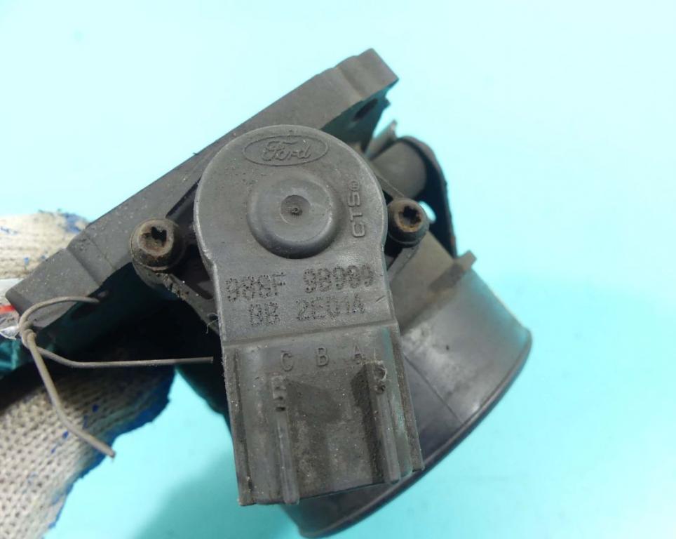 klapka Ford Focus Mk1 1.6 16v 2002r