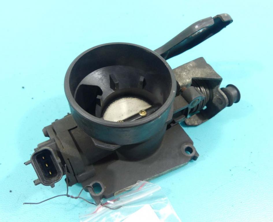 klapka Ford Focus Mk1 1.6 16v  2002r
