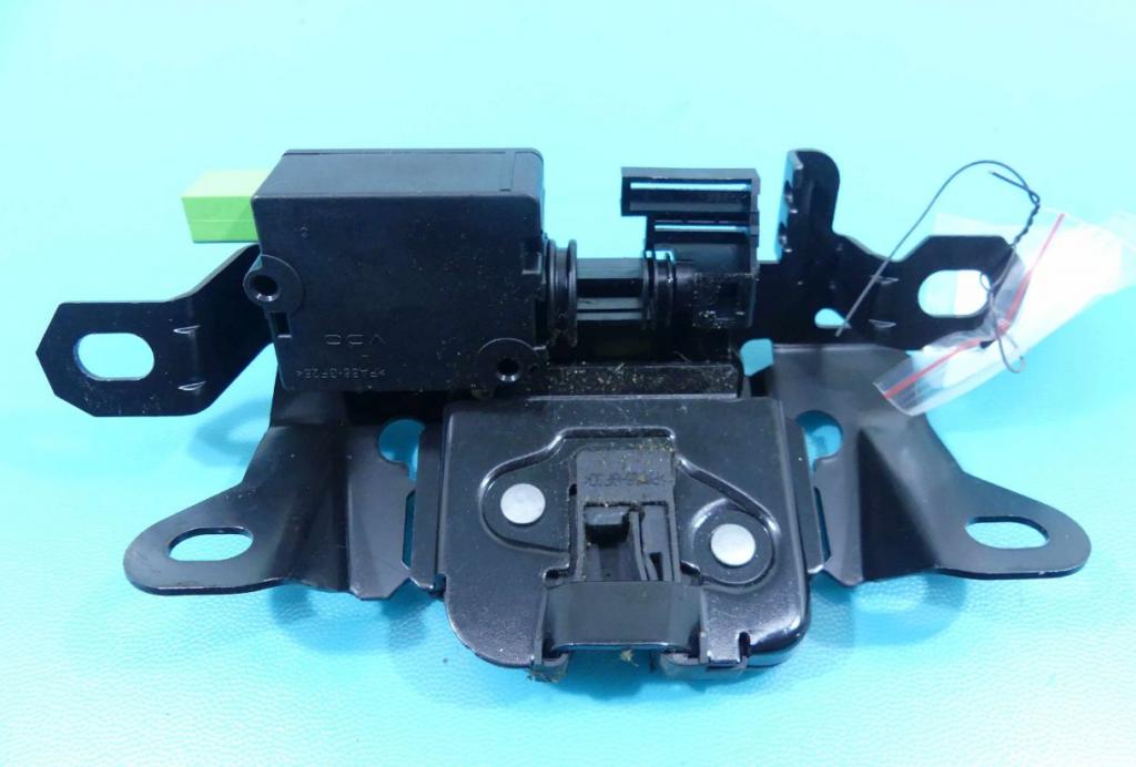 zámok kufrové dvere zadné 30784739 Volvo