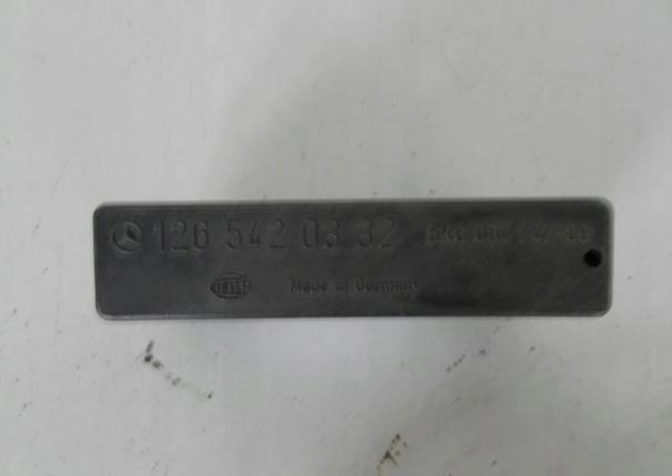 MERCEDES E W124 relé svetiel 1265420332