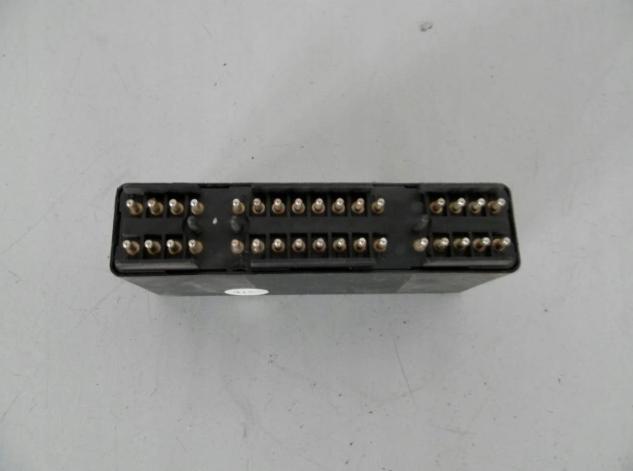 MERCEDES E W124 relé svetiel 1265420332