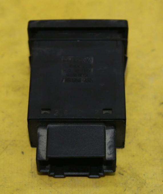 přepínač světel nouzových VW T4 FL 703953235
