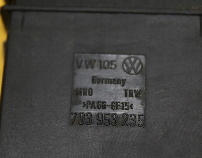 přepínač světel nouzových VW T4 FL 703953235