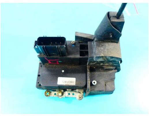 zámok zad ľavy 4PIN FORD FUSION 02-05