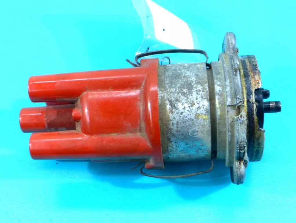 Rozdeľovač - OPEL CORSA B 0237521024 1.4