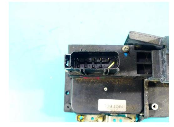 zámok zad ľavy 4PIN FORD FUSION 02-05