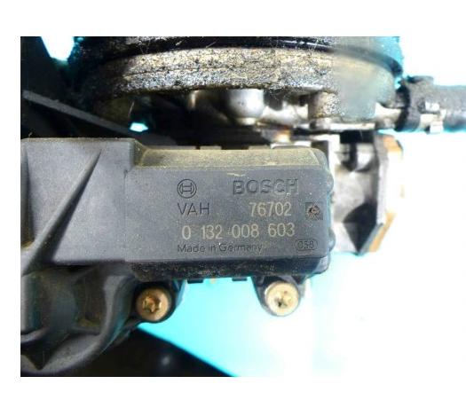 vstrekovač Peugeot 106 1.1 -