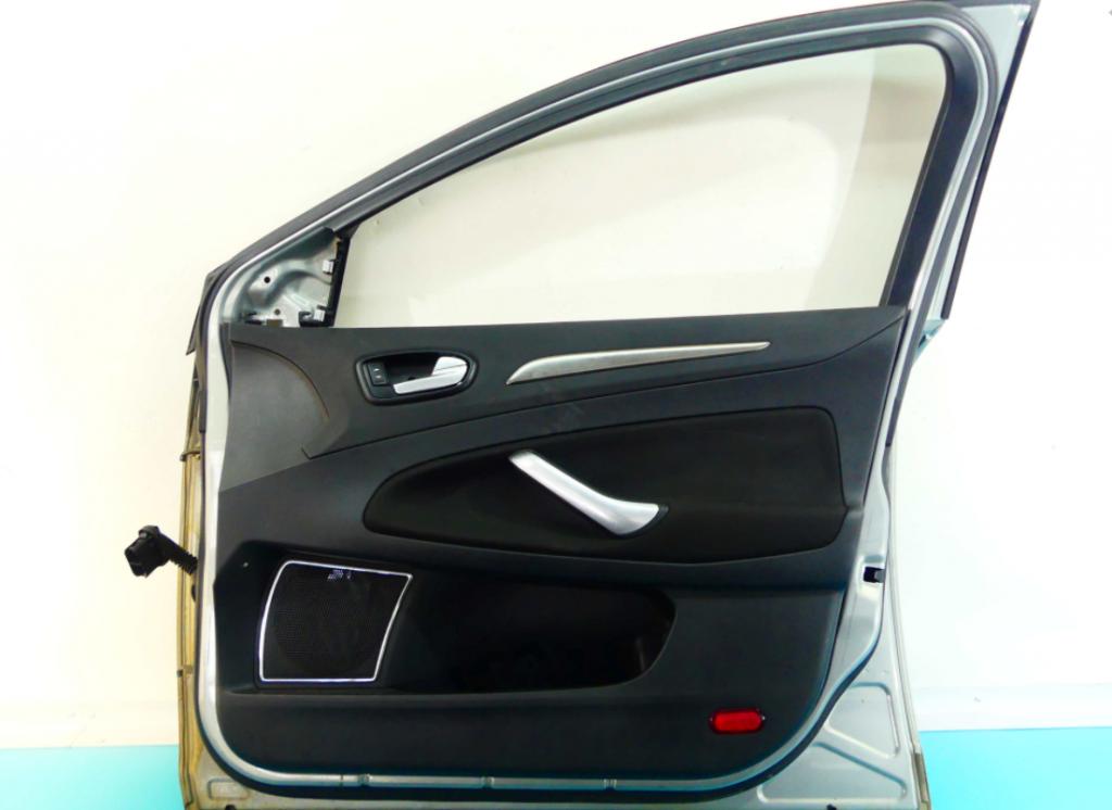dvere predné pravé Ford Mondeo 16v HB,: 5d, Kod: - Šedá manual, 5b, climatronic hydraul. disk,: 4x elektrické ABS, EU